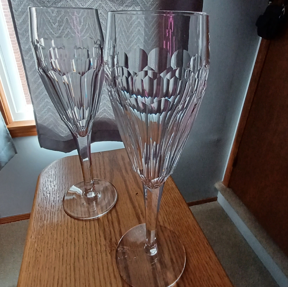 EUC Waterford CLARA Pattern Crystal Champagne Flutes - Set of 2